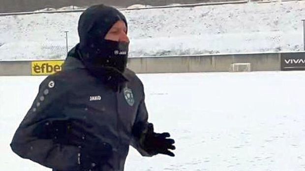 Индивидуална тренировка за Тодор Неделев в снега